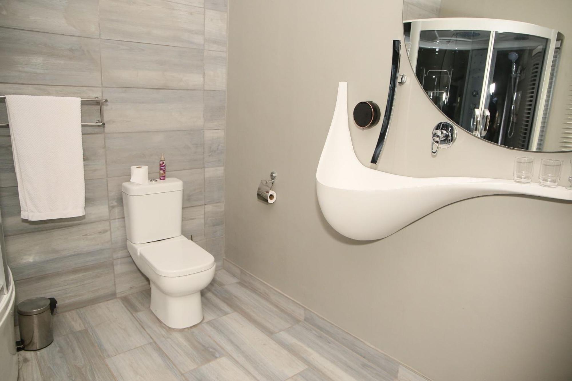 Moonriver Guesthouse Ъпингтън Екстериор снимка